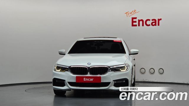 BMW 5-Series 2017 — photo 3