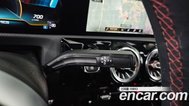 Mercedes-Benz A-Class 2020 — photo 9