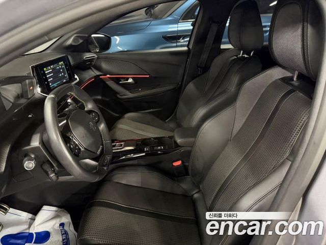 Peugeot 208 2022 — photo 6