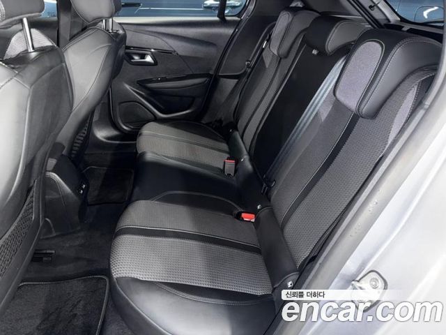 Peugeot 208 2022 — photo 7
