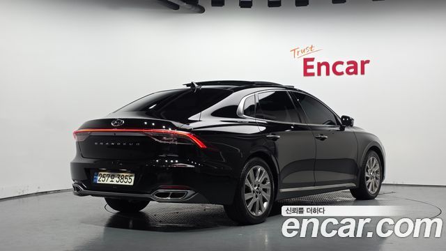 Hyundai Grandeur 2022 — photo 2
