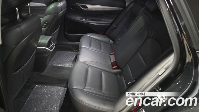 Hyundai Grandeur 2022 — photo 11