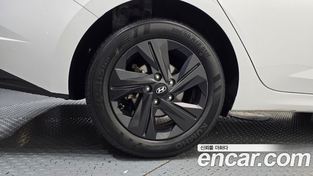 Hyundai AVANTE 2023 — photo 5