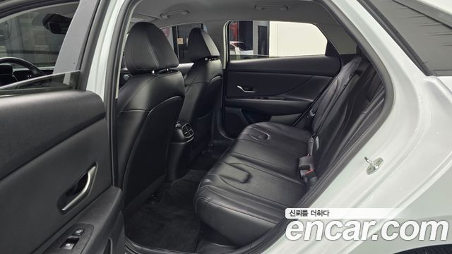 Hyundai AVANTE 2023 — photo 16