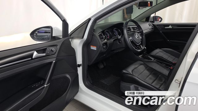 Volkswagen Golf 2015 — photo 10