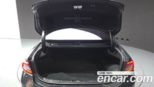 Hyundai Grandeur 2018 — photo 20
