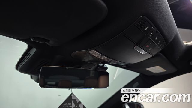 Mercedes-Benz E-Class 2023 — photo 26