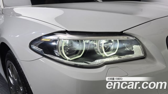 BMW 5-Series 2014 — photo 8