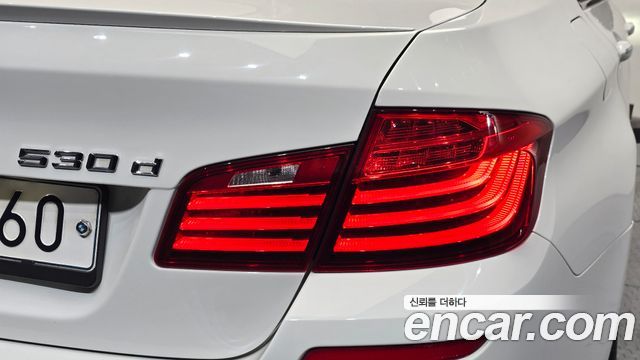 BMW 5-Series 2014 — photo 9