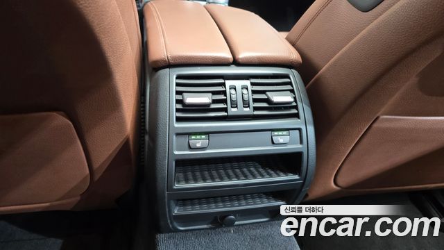 BMW 5-Series 2014 — photo 33