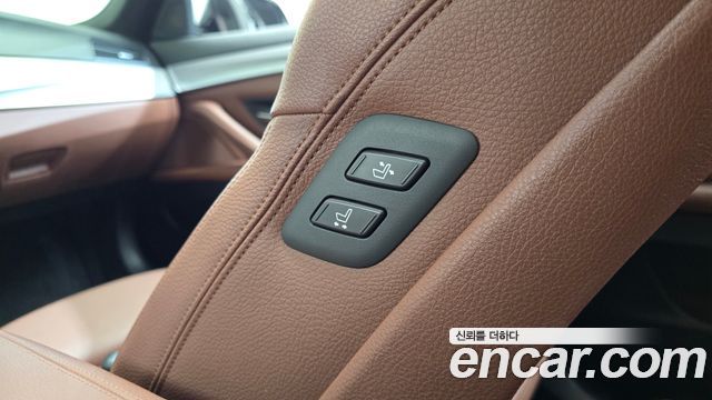 BMW 5-Series 2014 — photo 34
