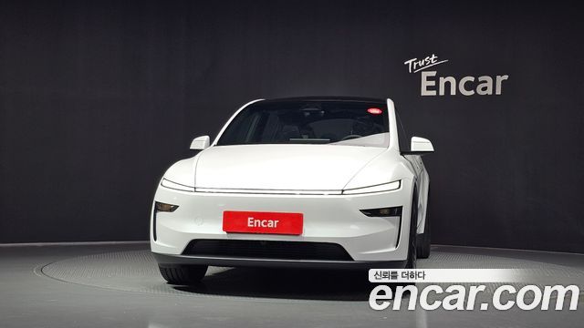 Tesla Model Y 2026 — photo 3
