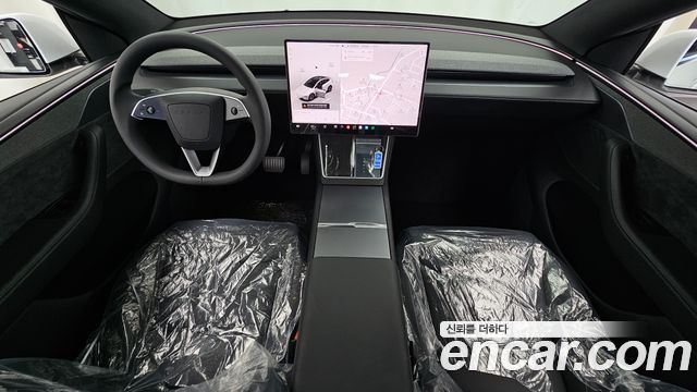 Tesla Model Y 2026 — photo 10