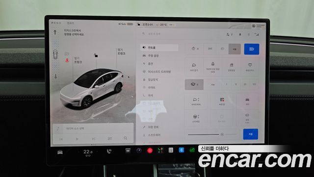 Tesla Model Y 2026 — photo 20
