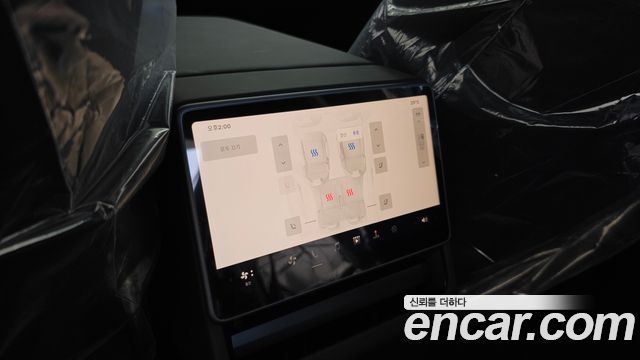 Tesla Model Y 2026 — photo 24