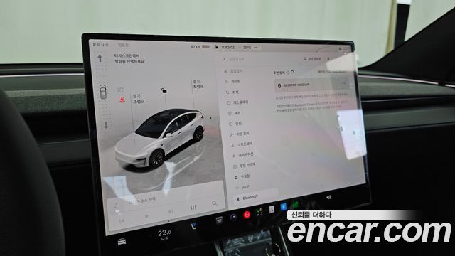 Tesla Model Y 2026 — photo 28
