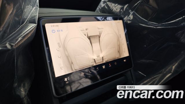Tesla Model Y 2026 — photo 33