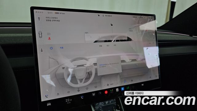 Tesla Model Y 2026 — photo 35