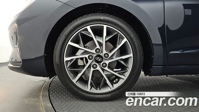 Hyundai AVANTE 2019 — photo 5