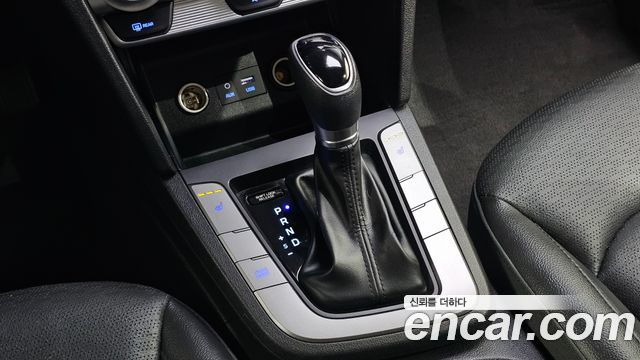 Hyundai AVANTE 2019 — photo 9