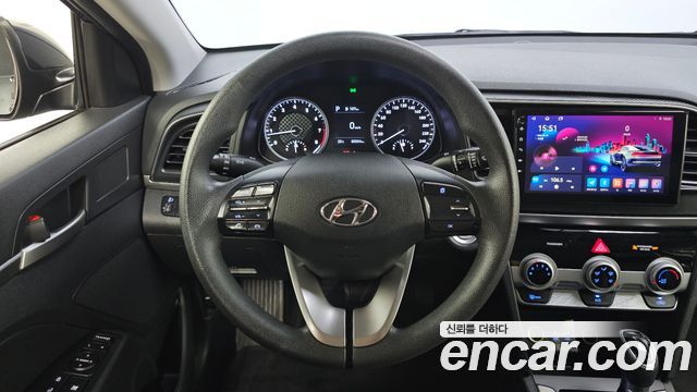 Hyundai AVANTE 2019 — photo 12