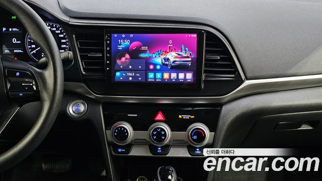 Hyundai AVANTE 2019 — photo 14