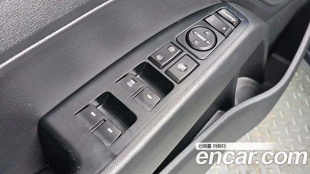 Hyundai AVANTE 2019 — photo 19