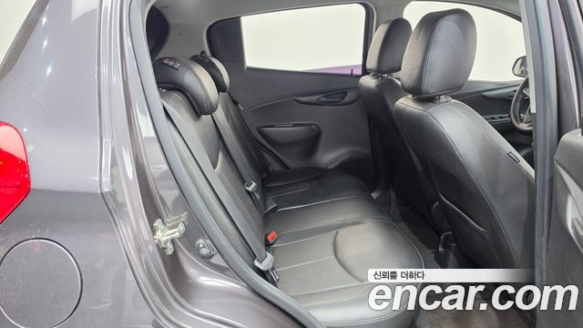 Chevrolet Korea Spark 2016 — photo 17