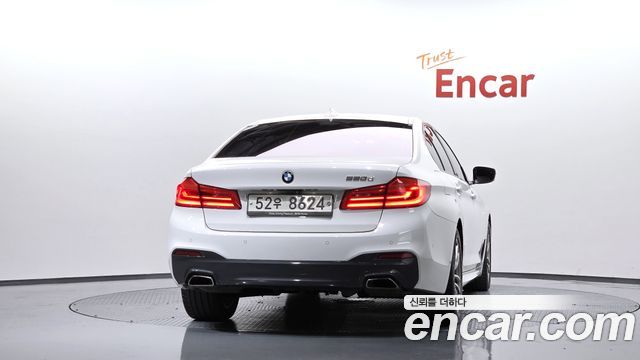 BMW 5-Series 2017 — photo 4