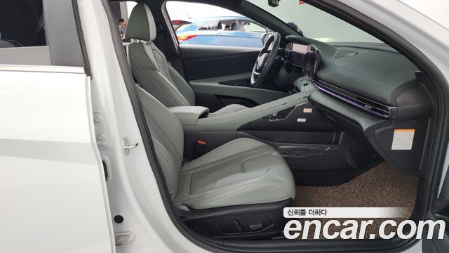 Hyundai AVANTE 2024 — photo 16