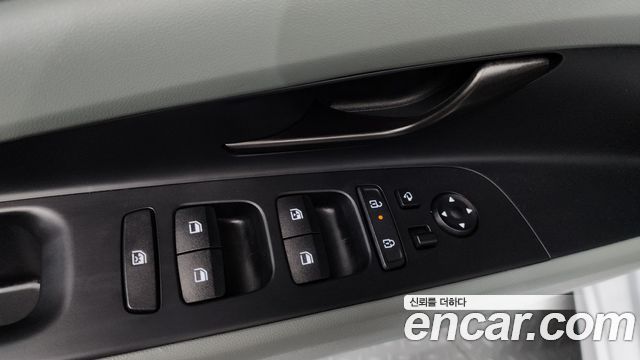 Hyundai AVANTE 2024 — photo 28