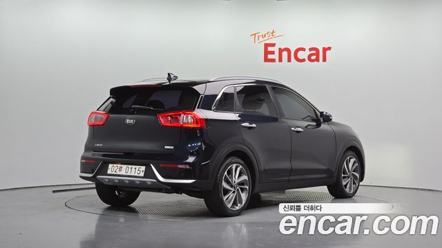 Kia Niro 2017 — photo 2