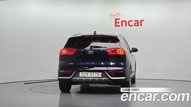 Kia Niro 2017 — photo 4