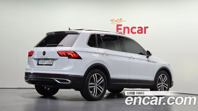 Volkswagen Tiguan 2023 — photo 2