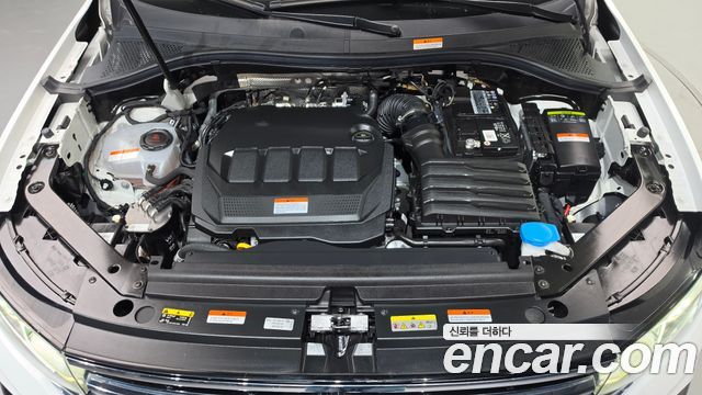 Volkswagen Tiguan 2023 — photo 6