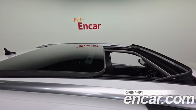 Volkswagen Tiguan 2023 — photo 12