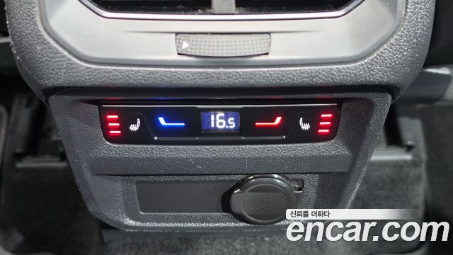 Volkswagen Tiguan 2023 — photo 18