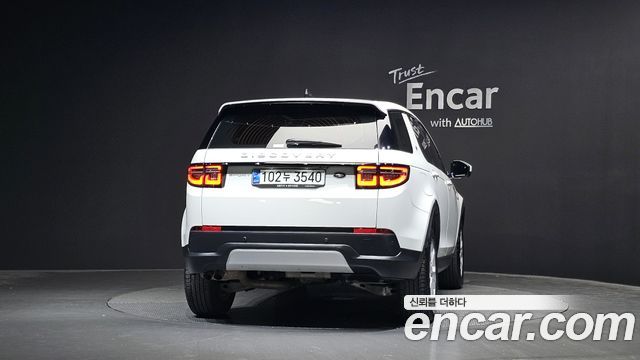 Land Rover Discovery Sport 2021 — photo 4