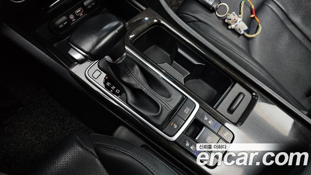 Kia K5 2019 — photo 12