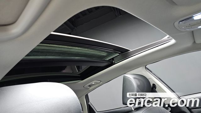 Kia K5 2019 — photo 25