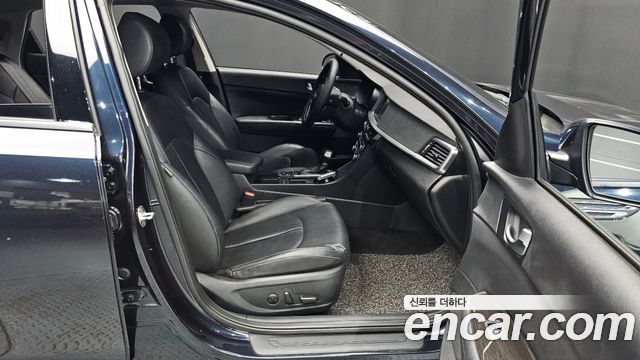 Kia K5 2019 — photo 16