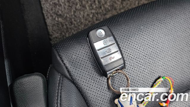 Kia K5 2019 — photo 27