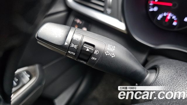 Kia K5 2019 — photo 31
