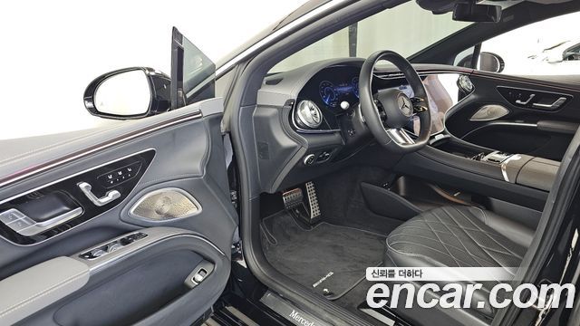 Mercedes-Benz EQS 2023 — photo 13