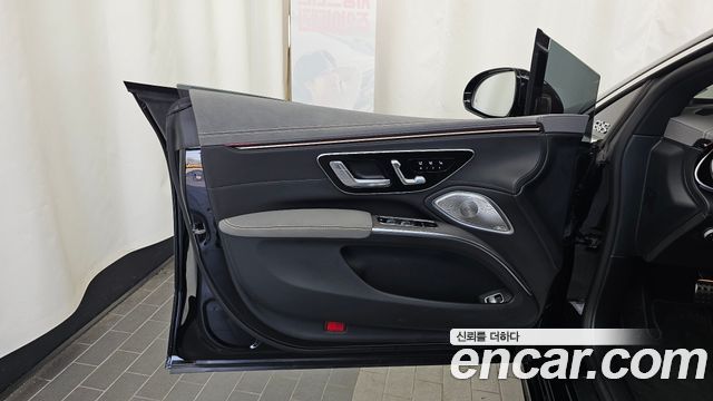 Mercedes-Benz EQS 2023 — photo 14