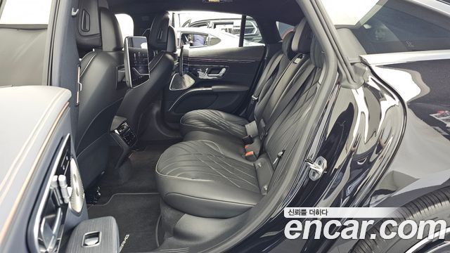 Mercedes-Benz EQS 2023 — photo 16