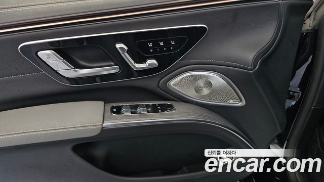 Mercedes-Benz EQS 2023 — photo 28