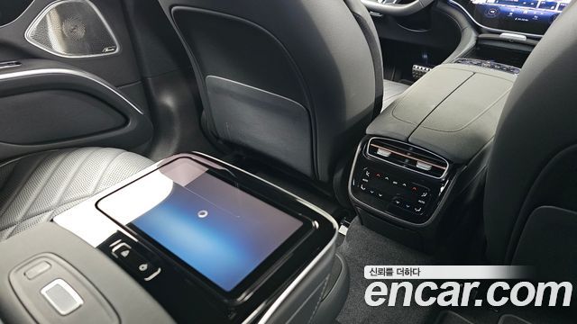 Mercedes-Benz EQS 2023 — photo 31