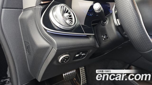 Mercedes-Benz EQS 2023 — photo 36