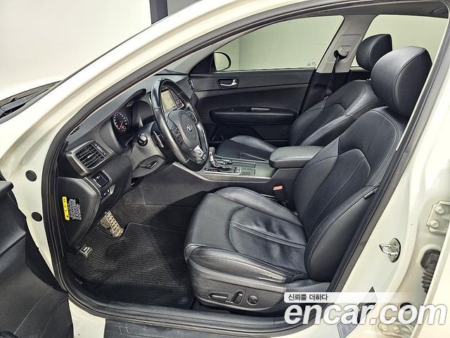 Kia K5 2018 — photo 8